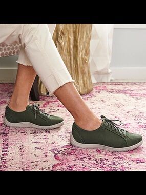 Dansko 39 US 9-9.5 Leela Waterproof Sneaker - Olive Nubuck Leather Walking NEW